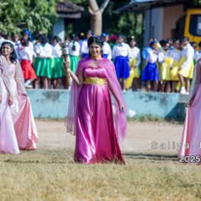 Greek Maidens Carrying The Sports Lamp